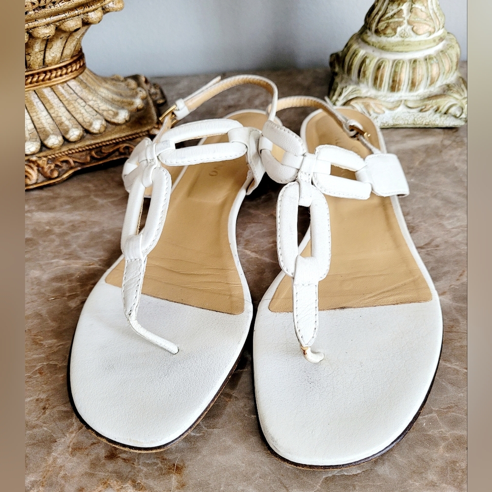 Valentino Garavani Authentic White Buttery Soft Leather Sandals Chain Design 9